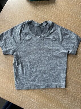 Lululemon Swiftly Tech Cropped Short-Sleeve Shirt 2.0